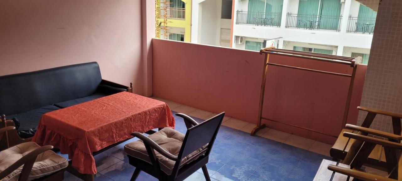 Chamchuree Residence Jomtien Beach Esterno foto